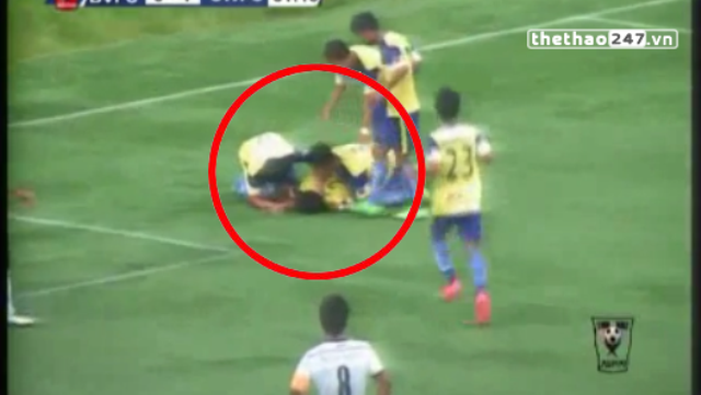 VIDEO: Cầu thủ mất mạng vì ăn mừng bàn thắng kiểu santo