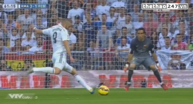 VIDEO: Phút 61-Benzema nâng tỉ số lên 3-1 (Real - Barcelona)