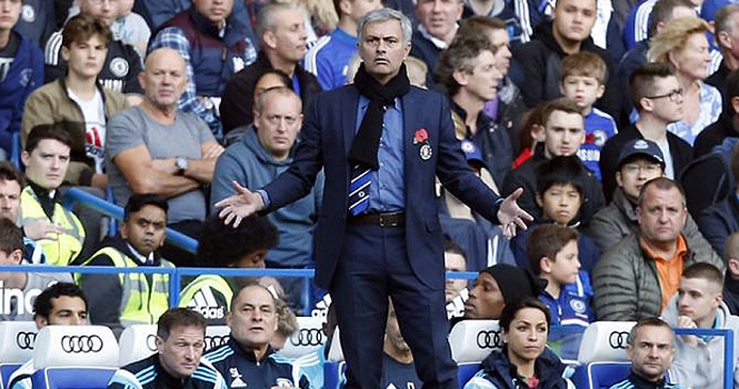 Thắng QPR, Mourinho quay sang 'mắng' NHM Chelsea