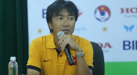 AFF Cup 2014: HLV Miura sẽ sang Thái Lan 'xem giò' đối thủ