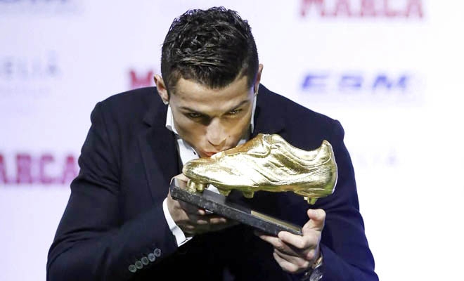 Ronaldo nhận Chiếc giày vàng thứ 4: Tại sao không!