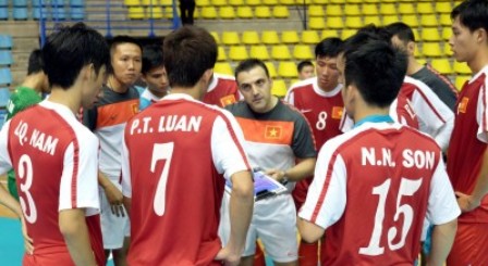 ĐT Futsal Việt Nam thua đậm tuyển Iran trước thềm giải Grand Prix