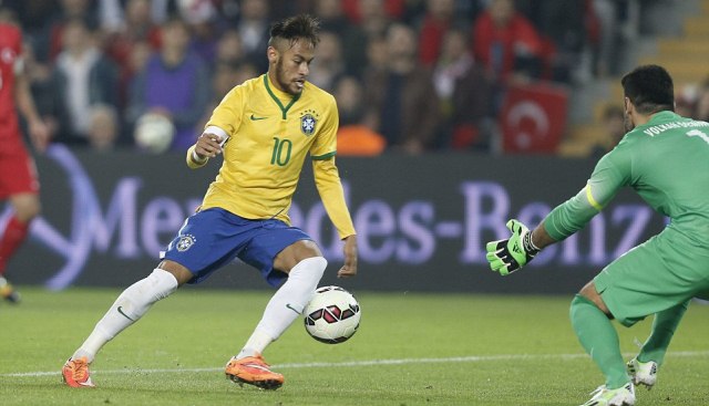 VIDEO: Neymar thăng hoa, Brazil thắng đậm tại Istanbul