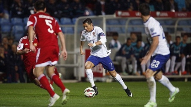 Video clip bàn thắng: Bồ Đào Nha 1-0 Armenia - Tia sáng Ronaldo