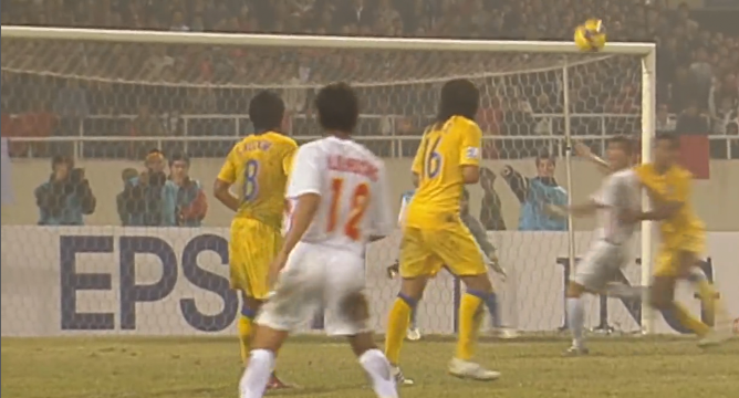 VIDEO: 10 bàn thắng đẹp nhất của AFF SUZUKI Cup từ trước tới nay