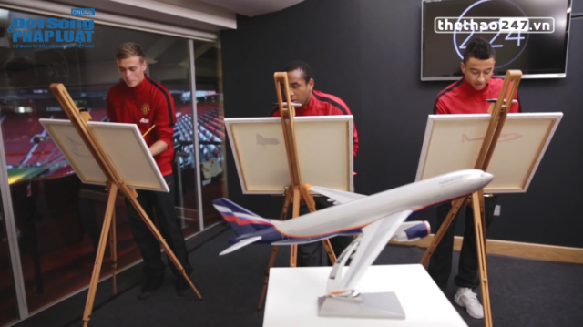 VIDEO: Dàn sao Man United trổ tài thi vẽ máy bay