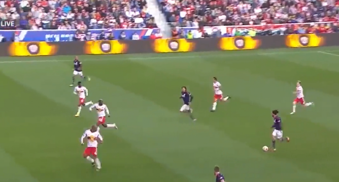 VIDEO: Đội bóng của Lee Nguyễn hạ Thierry Henry, Tim Cahill ở chung kết MLS