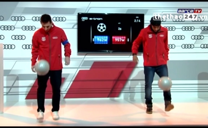 VIDEO: Messi và Neymar đọ tài ''sạc pin'' cho bóng