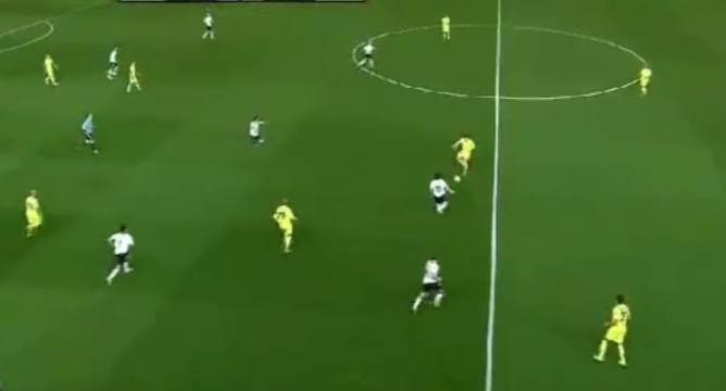 VIDEO: Pha tiki-taka 15 chạm tuyệt đẹp của các cầu thủ Villarreal