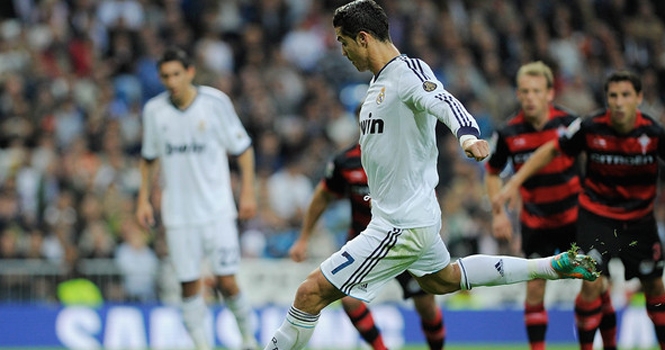 Real Madrid - Celta Vigo: Hung thần Ronaldo