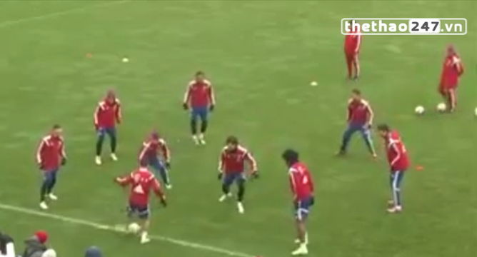 VIDEO: Đá ma tiki-taka đẳng cấp kiểu Bayern Munich