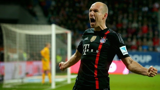 Video clip bàn thắng: Augsburg 0-4 Bayern Munich - Robben tỏa sáng