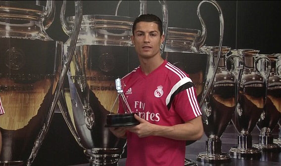 Ronaldo tiếp tục nhận giải xuất sắc nhất năm 2014