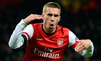 Lukas Podolski trên đường rời Arsenal