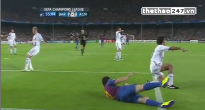 VIDEO: 'Muốn khóa chặt Messi, hãy gọi Alexandro Nesta'