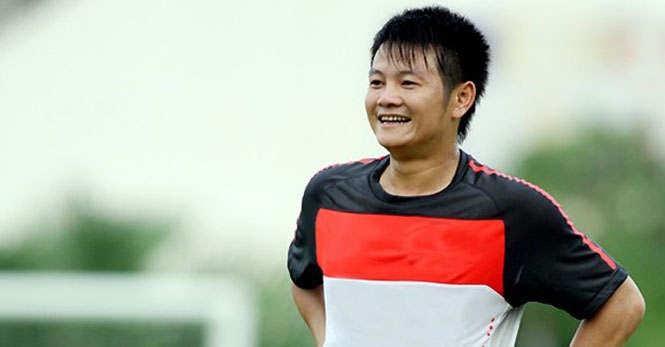 Phạm Văn Quyến bất ngờ tái xuất ở V-League 2015