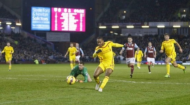 Video clip bàn thắng: Burnley 0-1 Liverpool - Điểm sáng Sterling