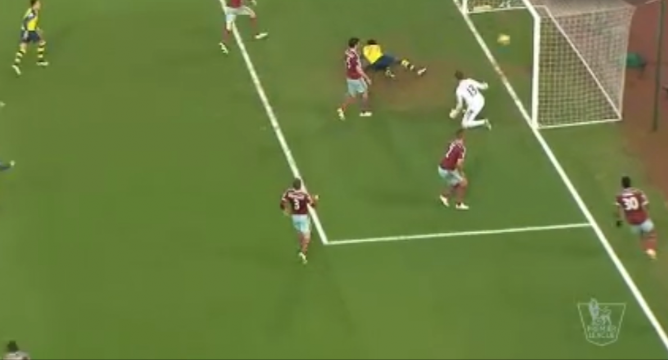 VIDEO: Welbeck nhân đôi cách biệt cho Pháo thủ (West Ham - Arsenal)