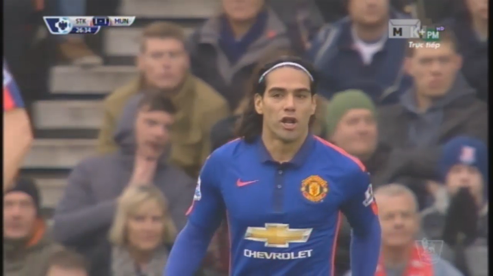 VIDEO: Falcao dứt điểm cận thành gỡ hòa 1-1 cho M.U