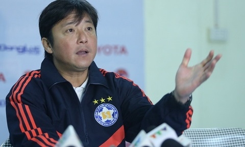 HLV Huỳnh Đức phàn nàn về việc hạn chế ngoại binh tại V-League 2015
