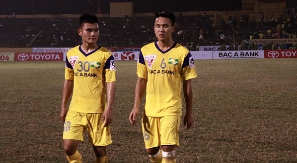 HLV Ngô Quang Trường 'nếm mùi' thất bại đầu tiên tại V-League