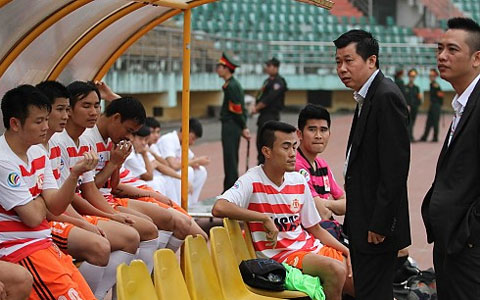 VIDEO: Thực trạng của bóng đá Ninh Bình khi gần như bị xóa sổ hoàn toàn