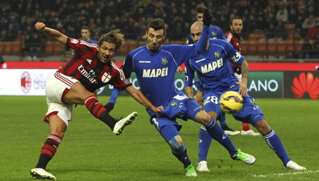 Video clip bàn thắng: AC Milan 2-1 Sassuolo - Thẳng tiến vào vòng sau