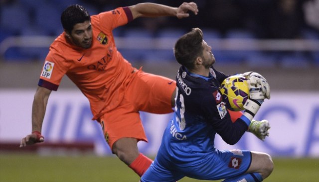 VIDEO: 4 pha dứt điểm chân gỗ khó hiểu của Luis Suarez vs Deportivo