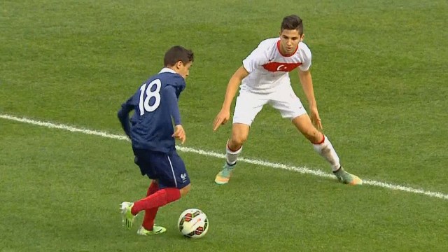 VIDEO: Sao trẻ Pháp solo ghi bàn đẳng cấp như Thierry Henry