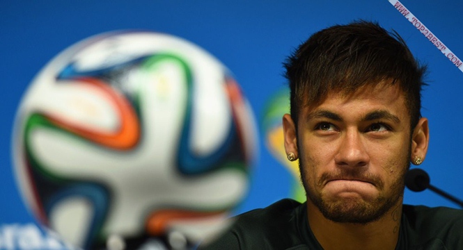 Neymar: “Tôi không thể giúp Suarez”