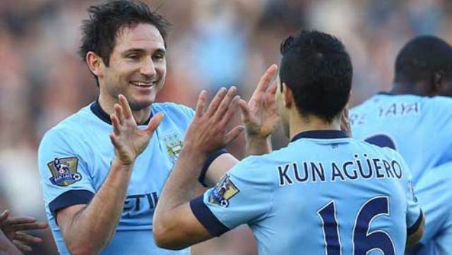 VIDEO: Aguero và Lampard trổ tài sút phạt trên sân tập của Man City