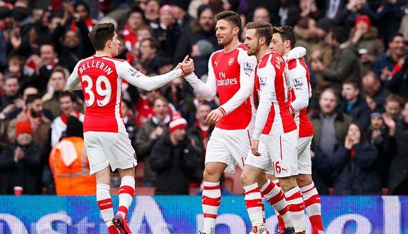 Vùi dập Aston Villa, Arsenal ‘tiệm cận’ Top 4