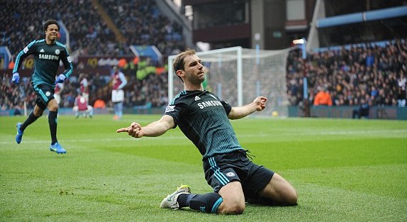 Aston Villa 1-2 Chelsea: Ivanovic tỏa sáng