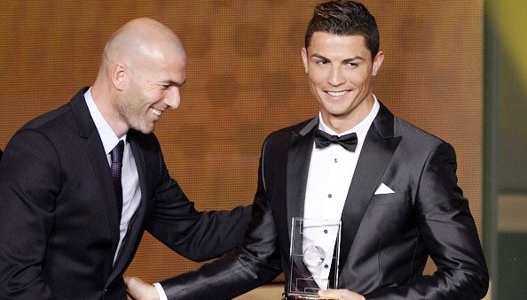 Zidane khen Ronaldo nức nở