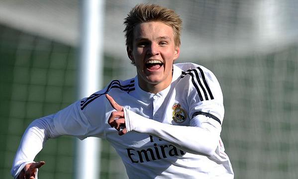 VIDEO: Bàn thắng đầu tiên của 'thần đồng' Odegaard cho Real Madrid