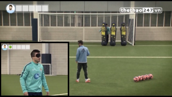 VIDEO: Aguero và David Villa thi tài bịt mắt sút penalty