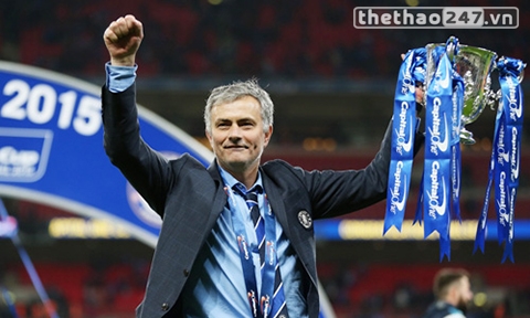 HLV Mourinho chia sẻ cảm xúc sau khi Chelsea vô địch