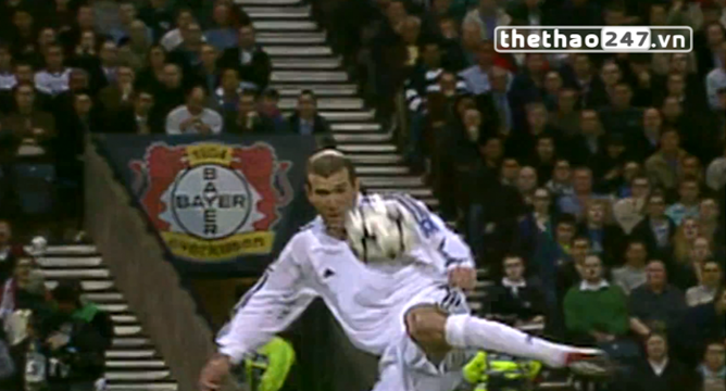 VIDEO: Khoảnh khắc Cúp C1 - Cú vô lê thần kỳ của Zidane