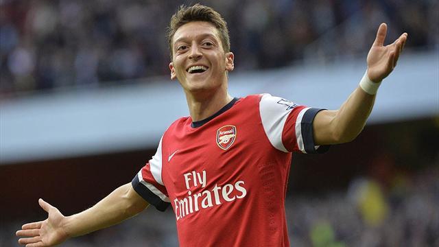VIDEO: Mesut Ozil - Cầu thủ hay nhất Arsenal tháng 2/2015