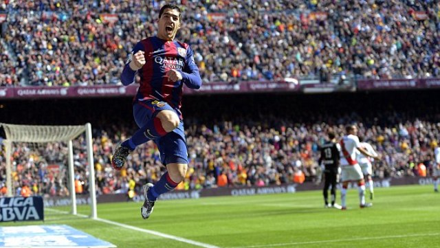VIDEO: Suarez mở tỷ số cho Barca ngay phút thứ 6 của trận đấu