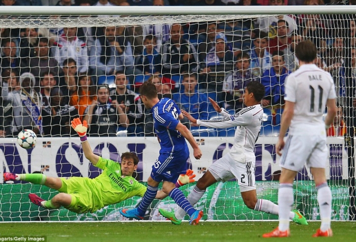 Video clip bàn thắng: Real Madrid 3-4 Schalke 04 - Rượt đuổi tỉ số trên sân Bernabéu