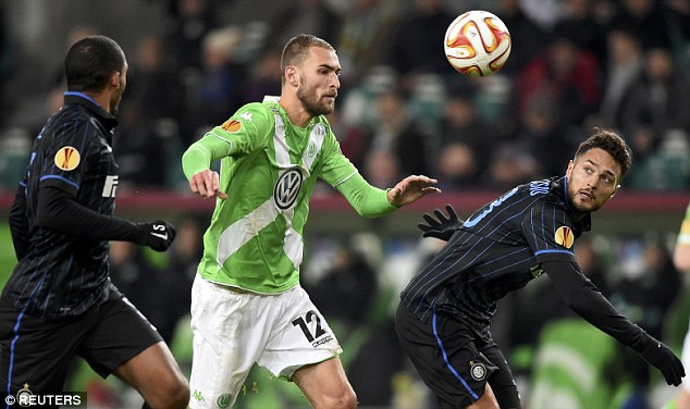 Video clip bàn thắng: Wolfsburg 3-1 Inter (Vòng 1/8 Europa League)
