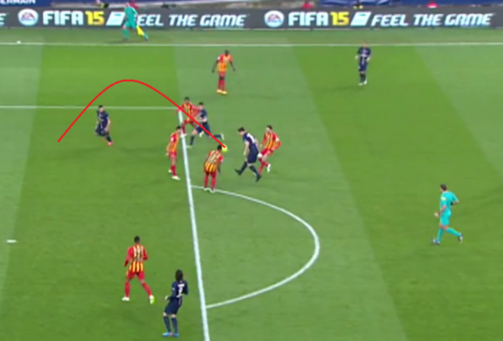 VIDEO: Tuyệt chiêu lốp bóng kiến tạo đẳng cấp của Ibrahimovic