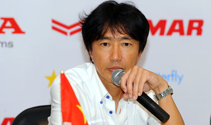 HLV Miura nói gì khi bị đội bét bảng V-League cầm chân?