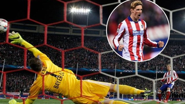 VIDEO: Quả penalty quyết định và màn trình diễn của Torres trước Leverkusen