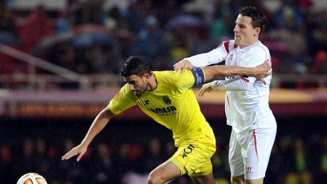 Video clip bàn thắng: Sevilla 2-1 Villarreal (Vòng 1/8 Europa League)