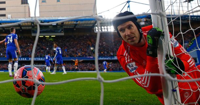 Chelsea công bố giá bán Petr Cech