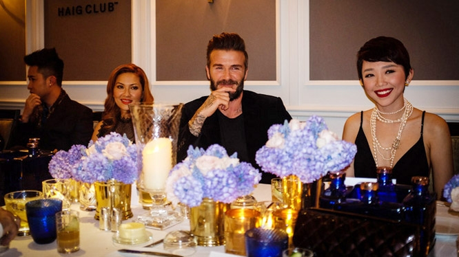 VIDEO: Tóc Tiên, Hồ Ngọc Hà lộng lẫy trong buổi tiệc sinh nhật sang trọng của Beckham