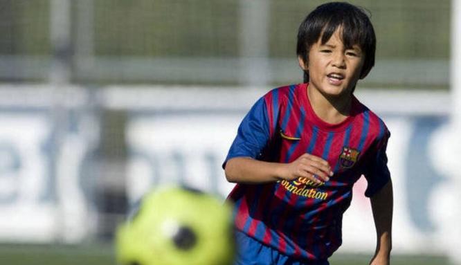 VIDEO: Takefusa Kubo - 'Messi Nhật Bản' vừa chia tay Barcelona