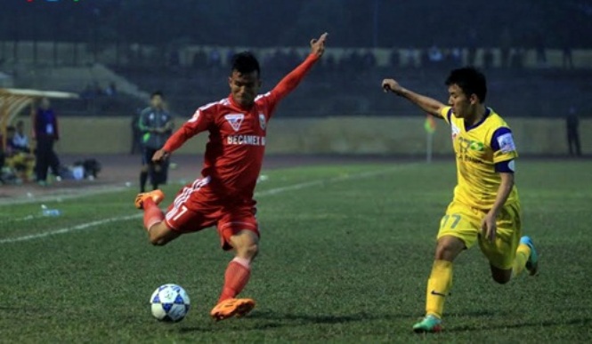 Video clip bàn thắng: B.Bình Dương 1-0 Hà Nội T&T (V8 V-League 2015)